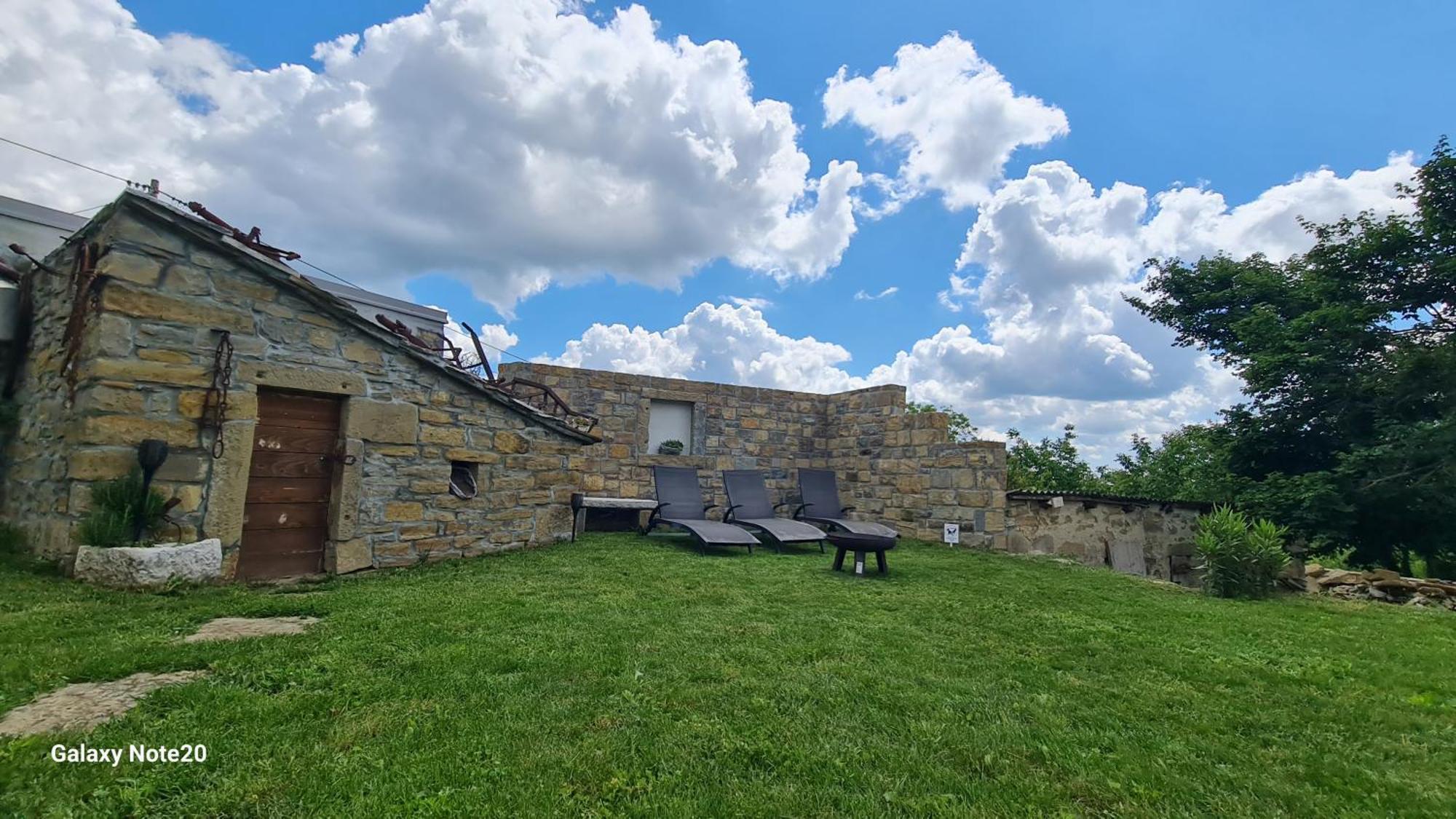 Hisa Kapis With Hot Tube Apartment Koper Exterior photo
